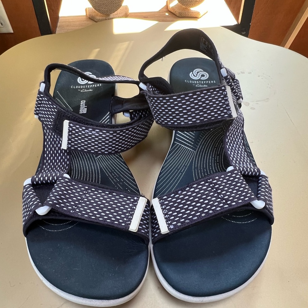 Clarks Cloudsteppers Strapy Sandals - image 3